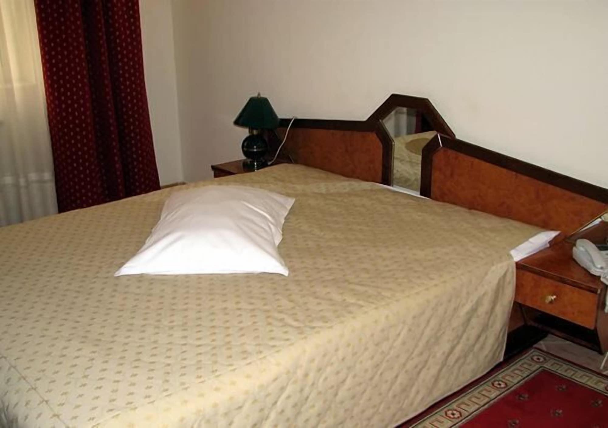 Euro Hotel Тимишоара Экстерьер фото